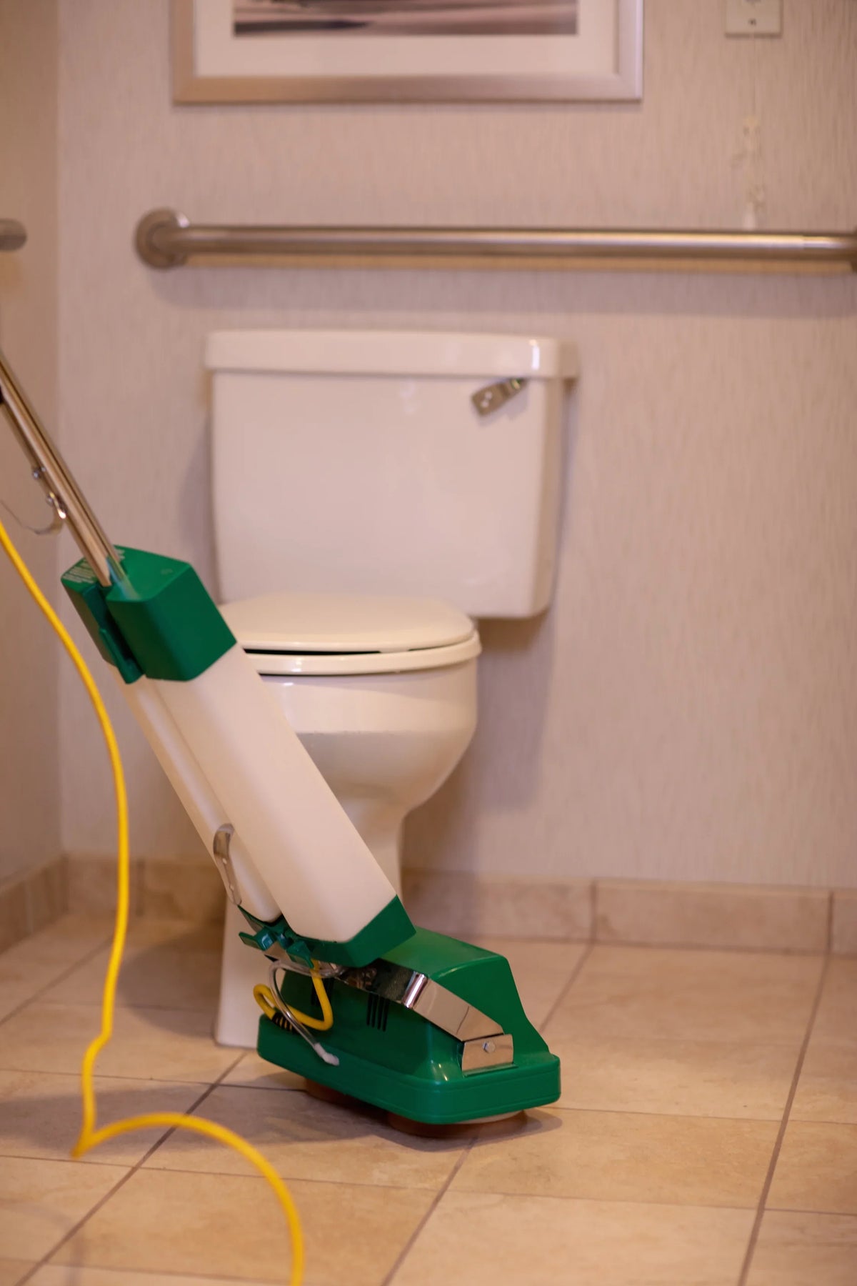 2026 NewBissell Floor Scrubber & Polisher, Dual Brushes, Comes Complete w/ A Set Of Brushes & Pads