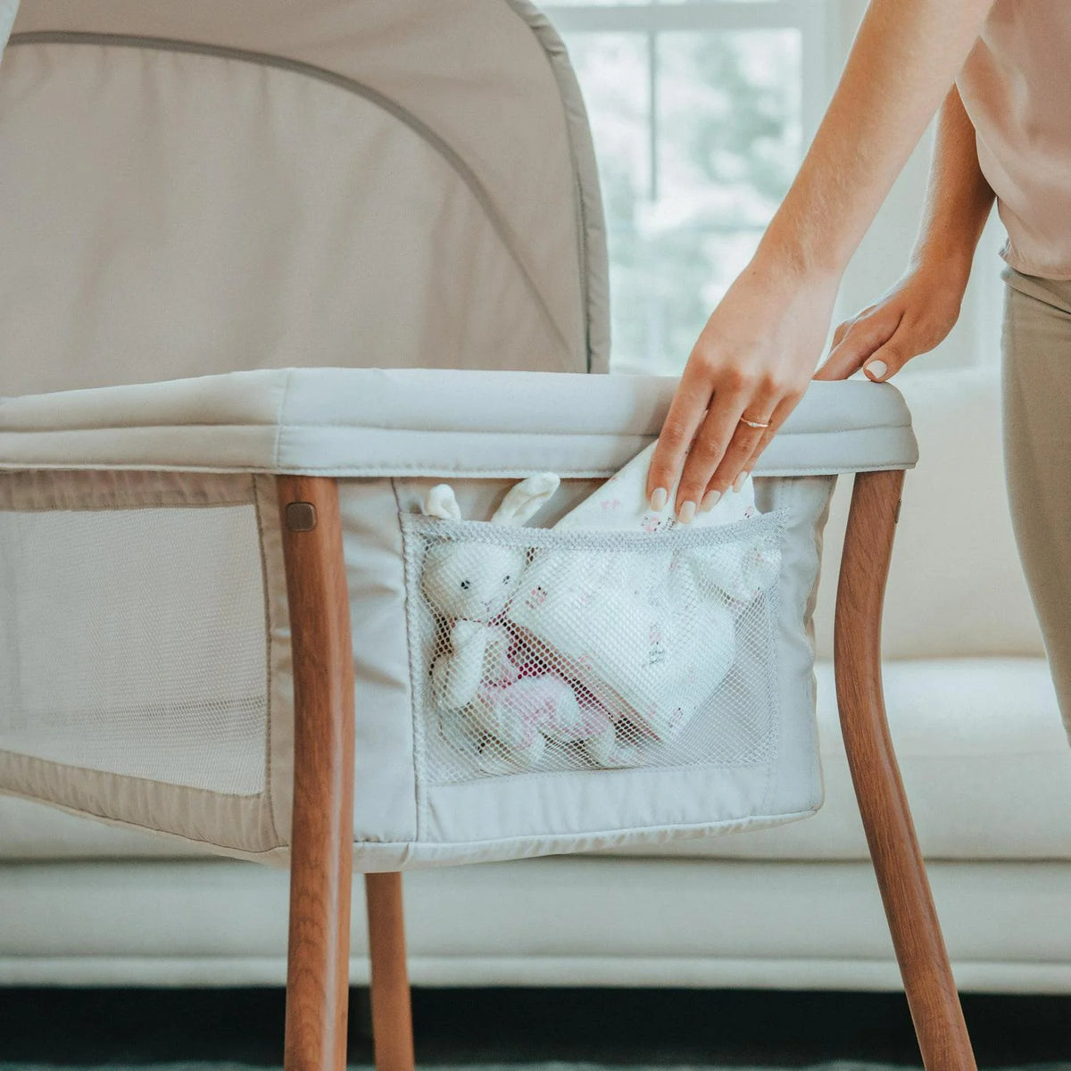2026 NewChicco LullaGo Anywhere LE Portable Bedside Bassinet with Removable Canopy - Serene (Beige). New