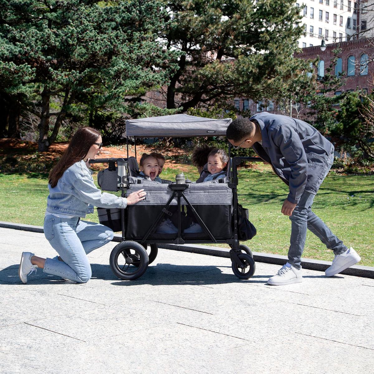 Jeep Wrangler Deluxe 4 Seater Stroller Wagon by Delta Children